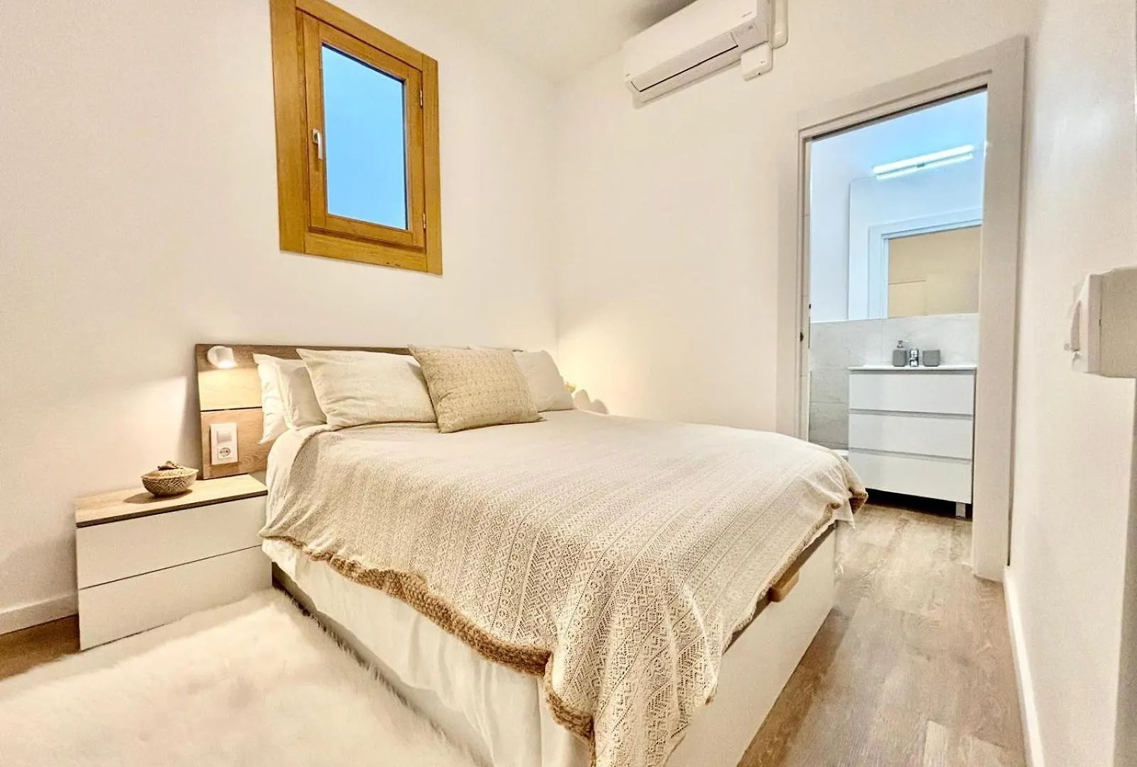 Apartment Piso Ideal Con 3 Habitacion 3 Banos Y Terraza Barcelona Spain
